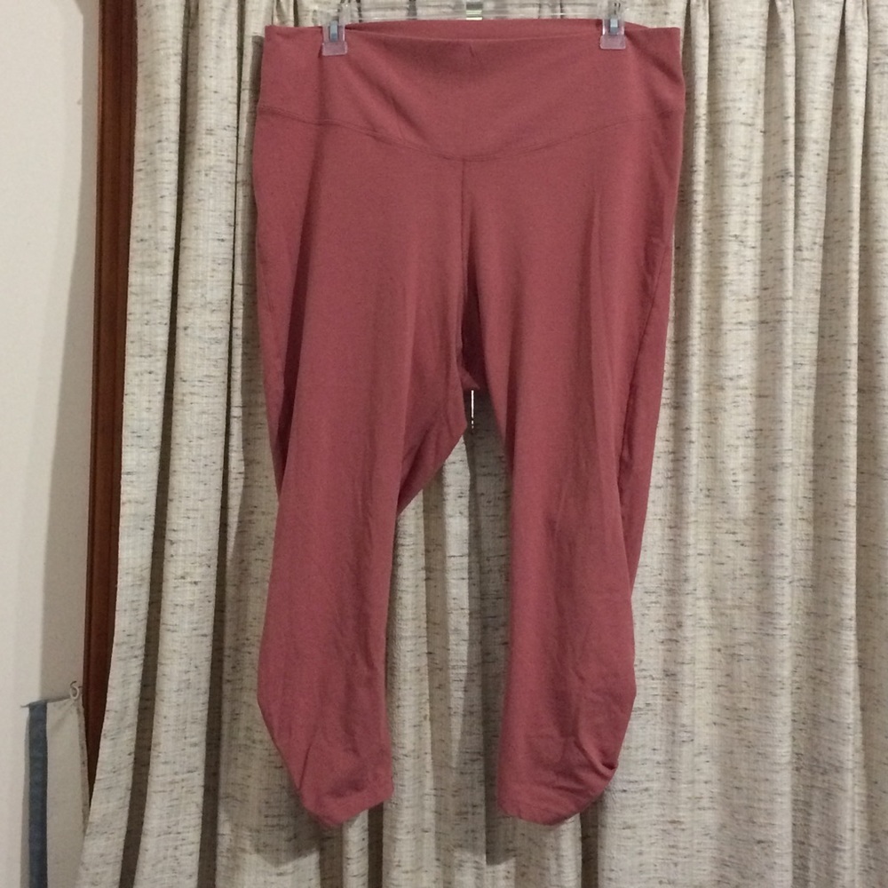 Old Navy Extra High-Rise 7/8 Ruched Ankle Leggings